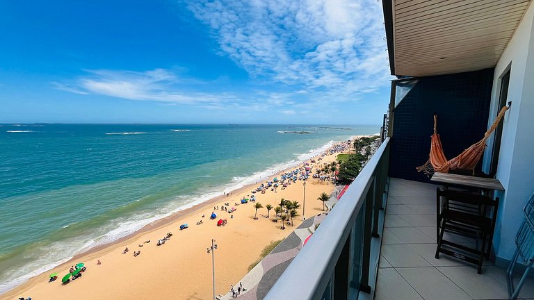 Seu Refúgio Frente Mar na Praia da Costa