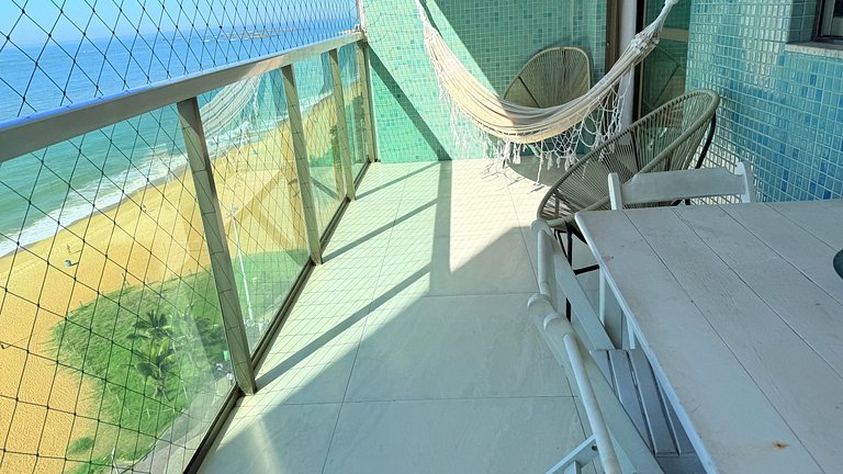 Ed. Crystal 2 Bedroons Sea Front!