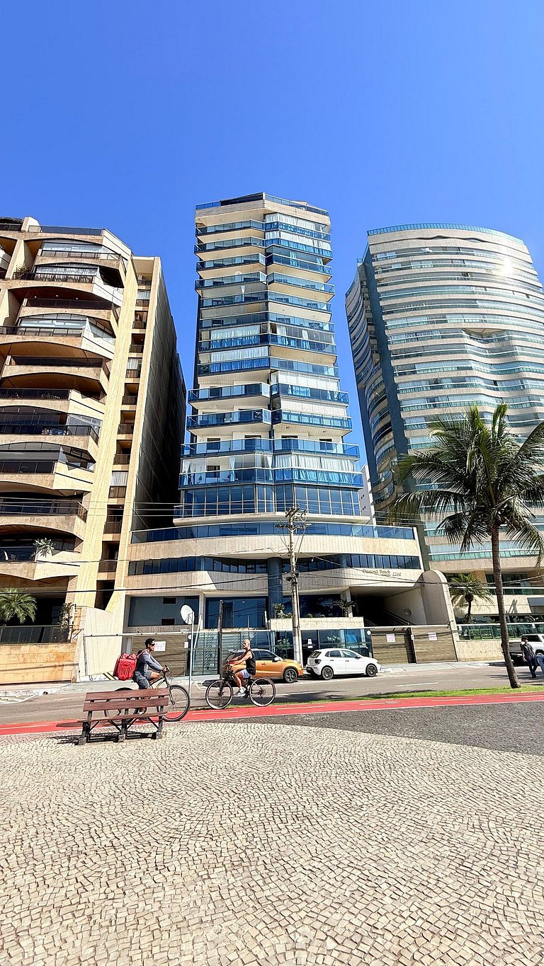 Vista para o mar na Praia da Costa|2 Qtos+ piscina