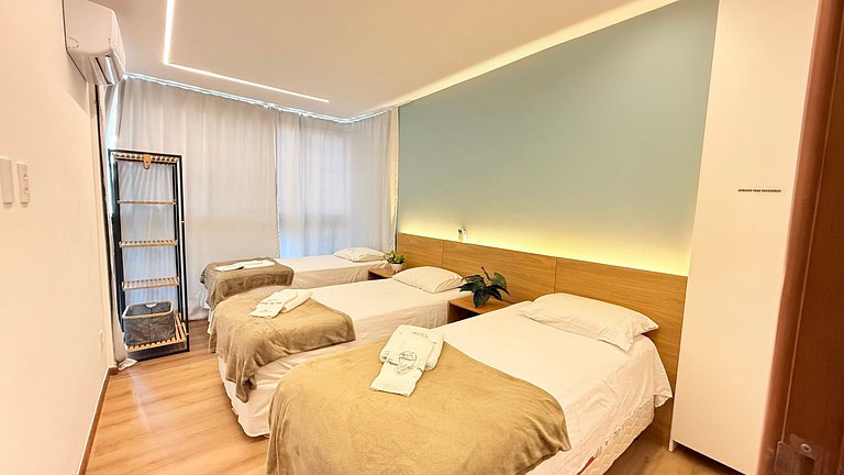 Balcony to the sea! (807)