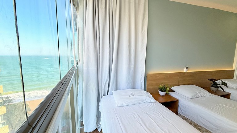 Balcony to the sea! (807)