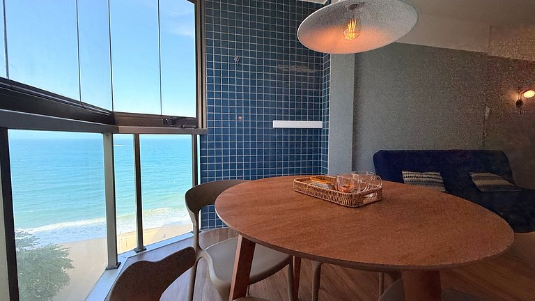 Balcony to the sea! (807)