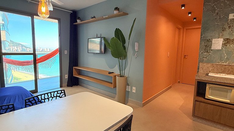 Vista para o mar na Praia da Costa|2 Qtos+ piscina
